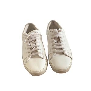 🎄H&M white sneakers🎄